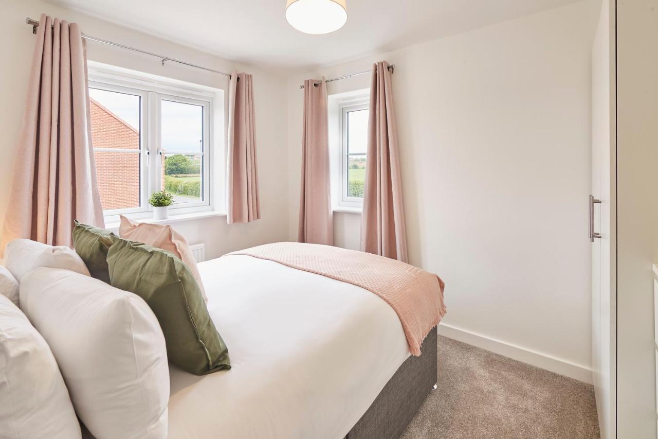 Host & Stay - Cayton Bay Cottage Exterior foto
